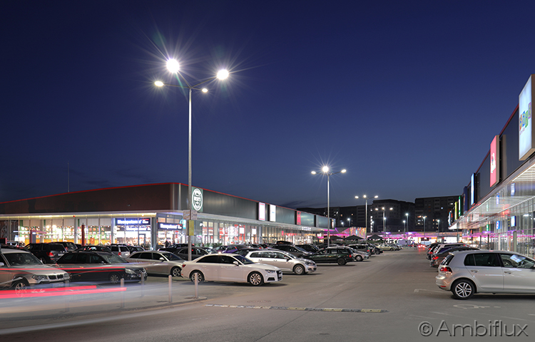 Iluminare_LED_parcare_parc_retail